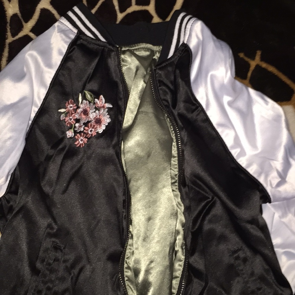 bomber jacket - Picture 2 of 3